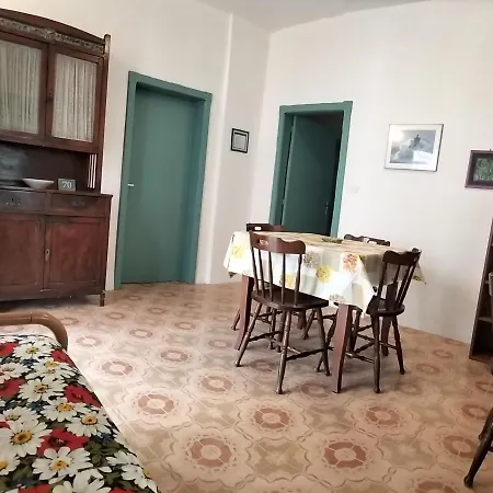 Else Apartment *