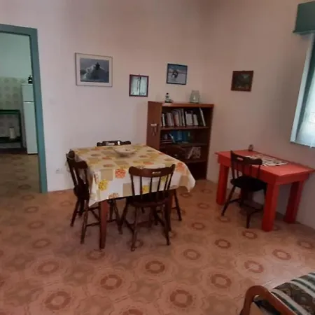 Apartment Else